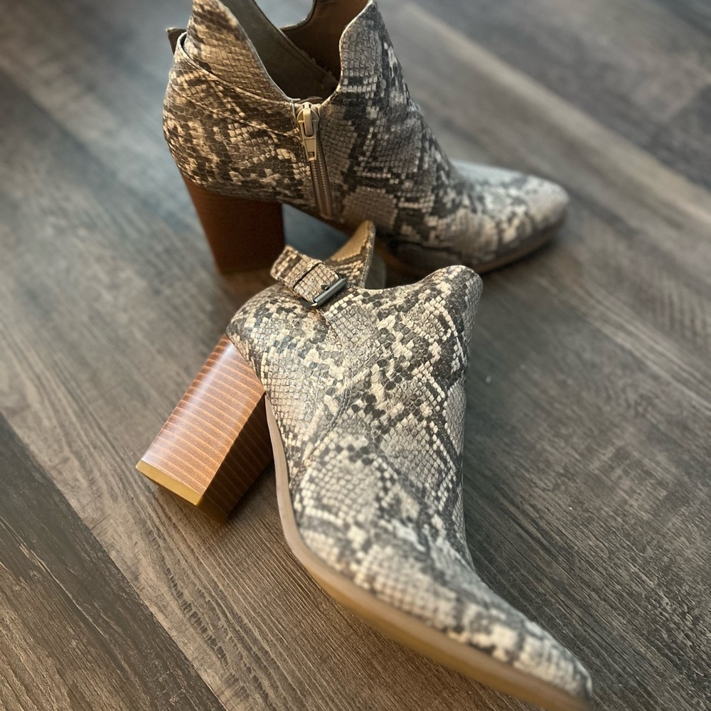 JustFab Gray Snakeskin Ankle Booties